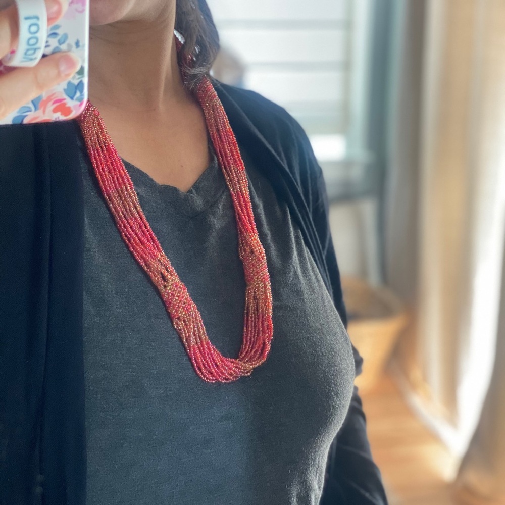 ✨3/$30 Coral and gold handmade beaded necklace